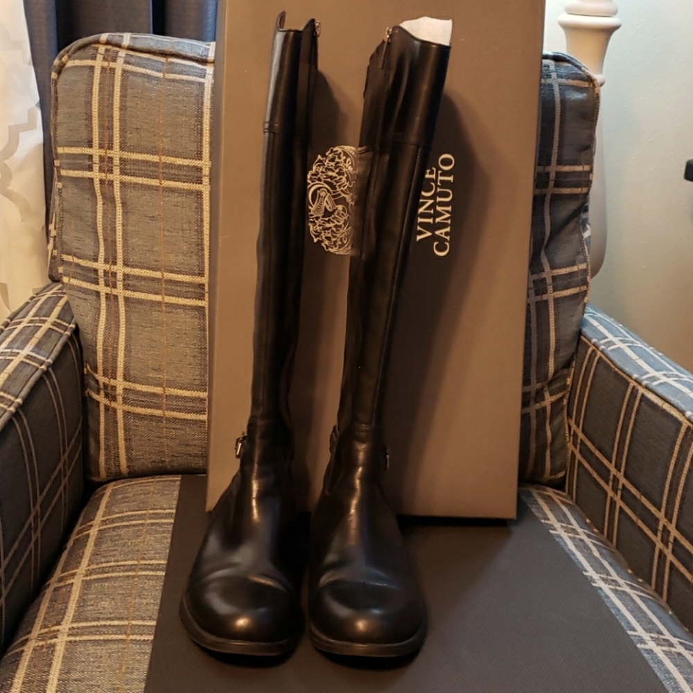 BOOTS, VINCE CAMUTO